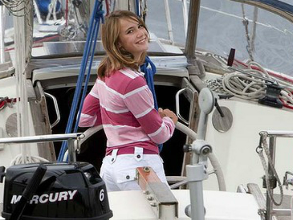 Laura Dekker la velista di 16 anni che sta diventando la più giovane ad aver attraversato l'oceano in solitaria