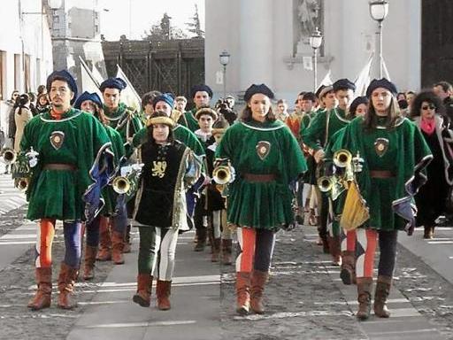 Un'edizione della processione con personaggi in costume